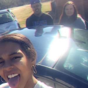 Meet your Posher, Devin